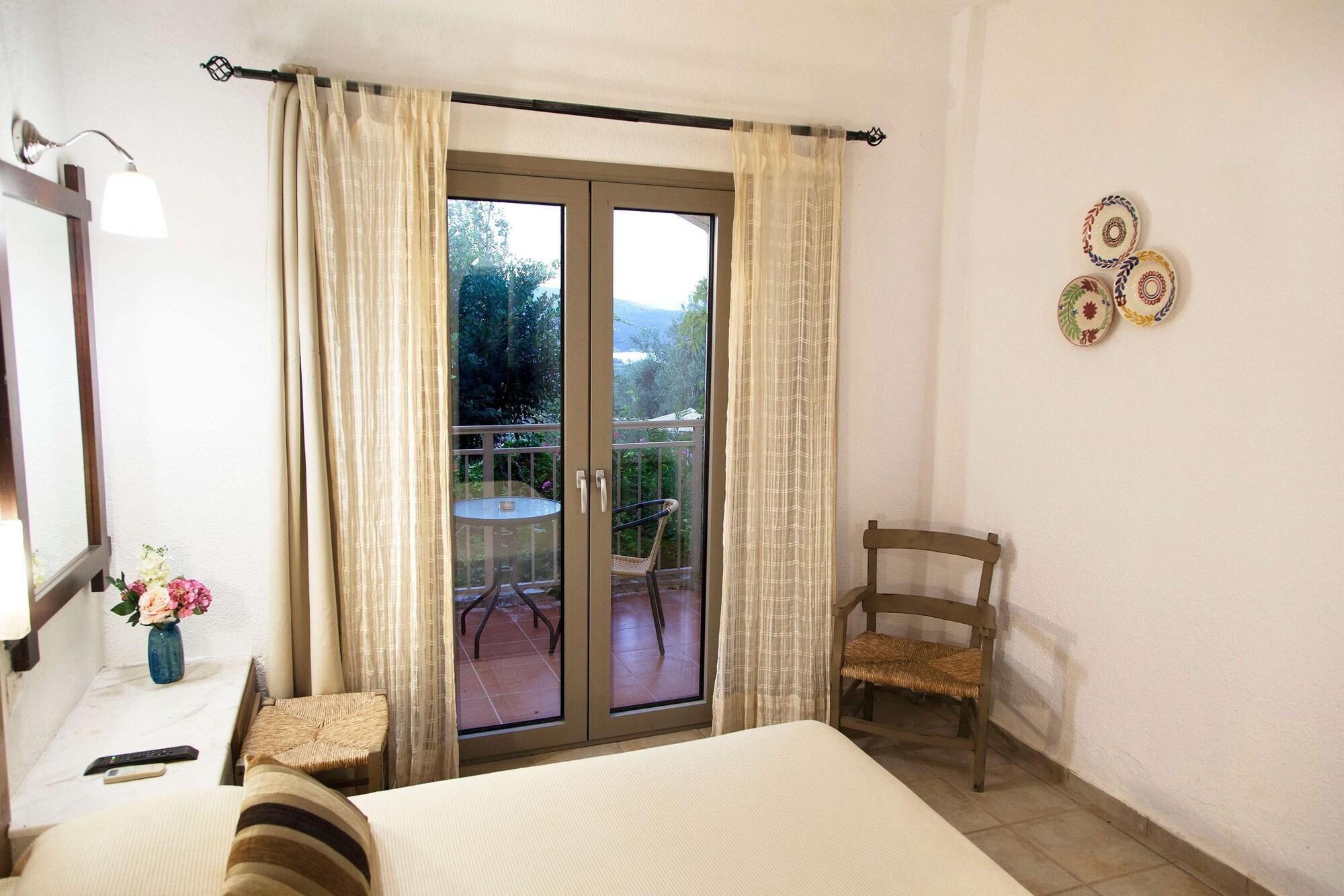 איסטרו Elpida Village מראה חיצוני תמונה