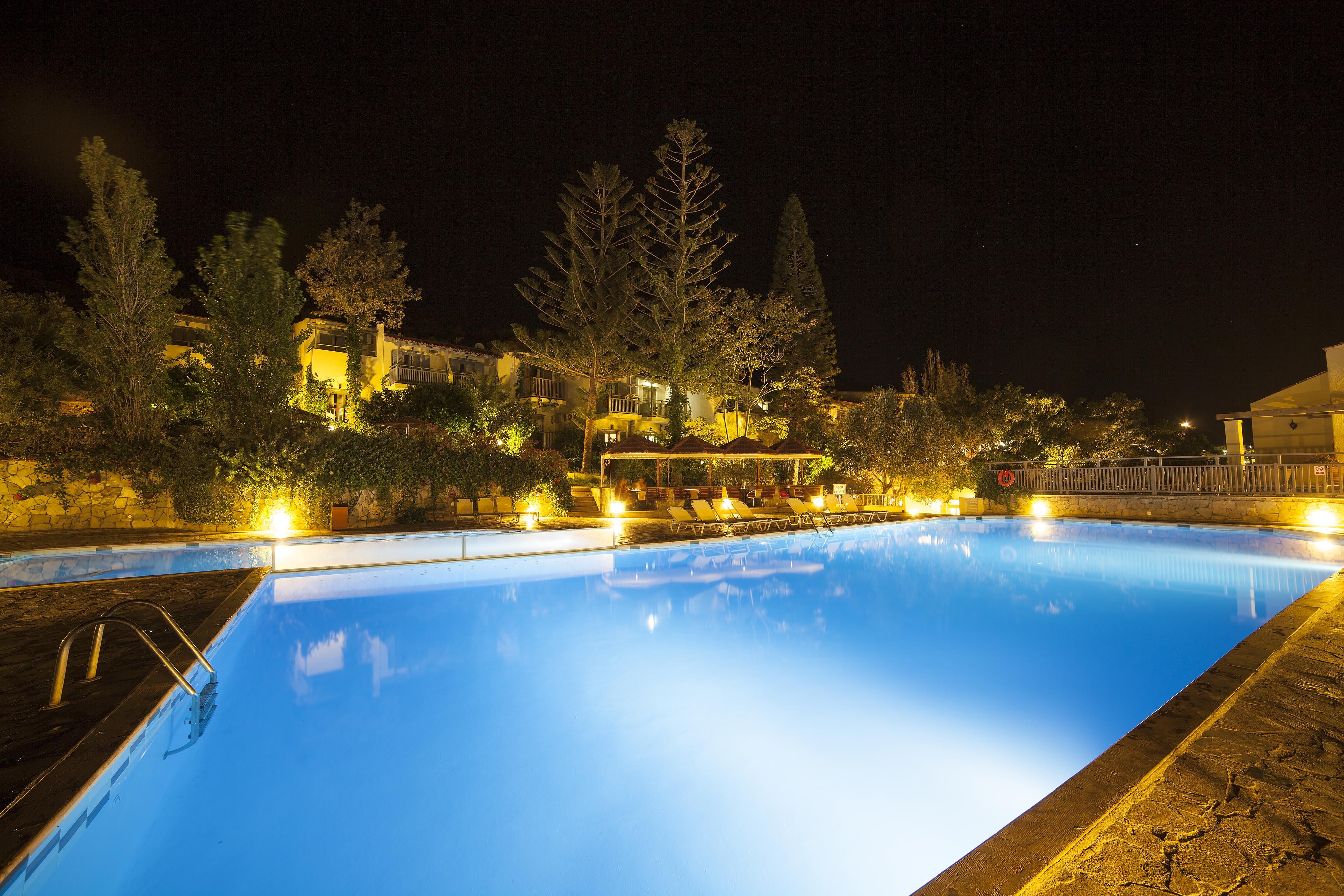 איסטרו Elpida Village מראה חיצוני תמונה