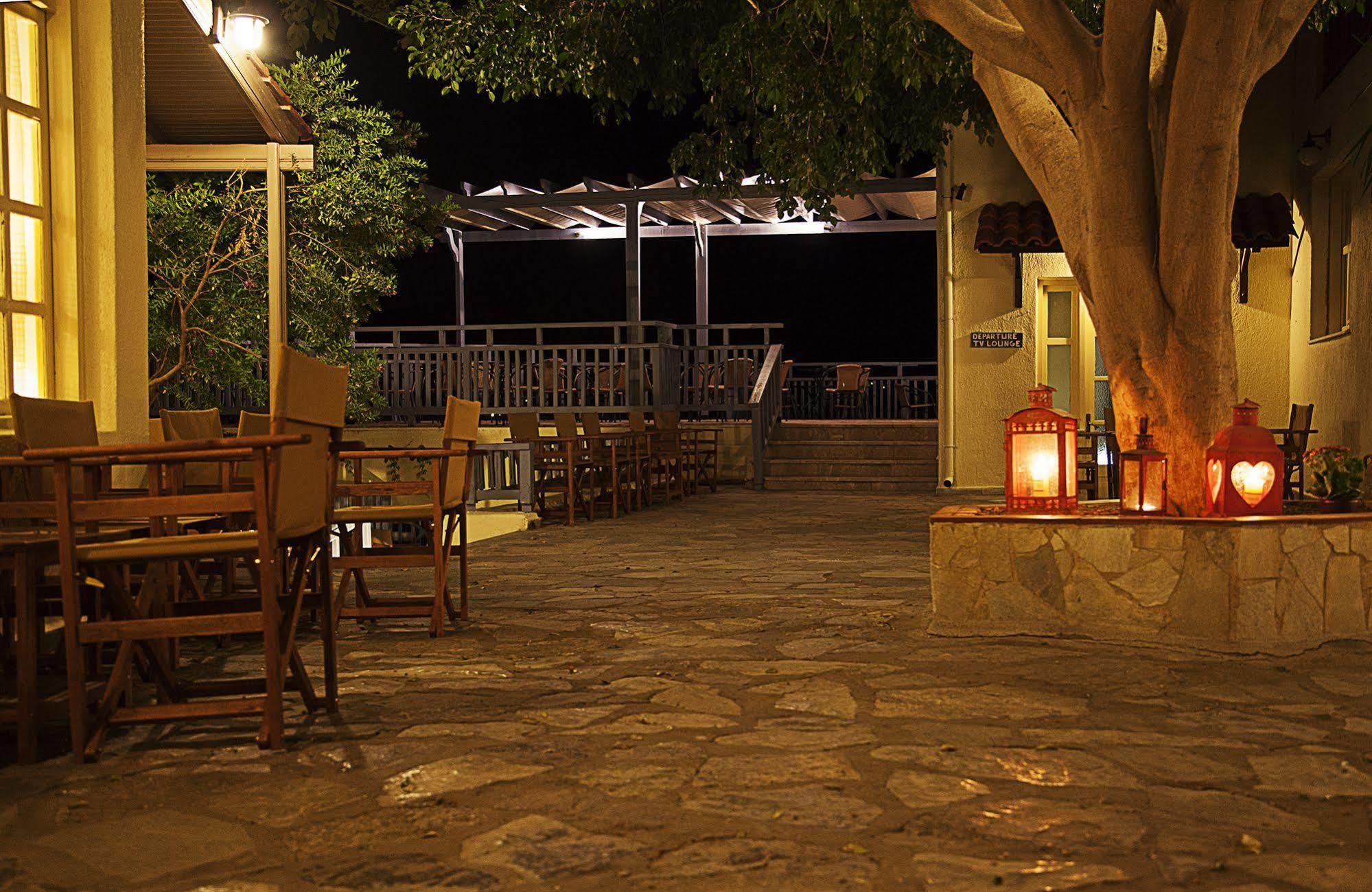 איסטרו Elpida Village מראה חיצוני תמונה